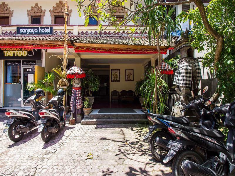 Hotel Sanjaya Managed By Tinggal Kuta  Ngoại thất bức ảnh